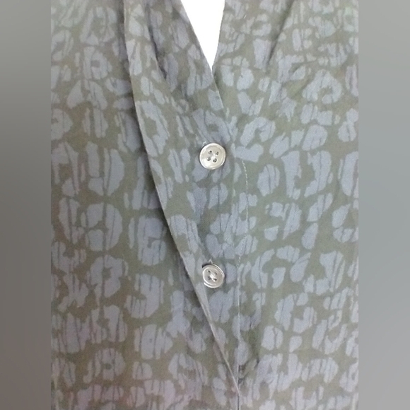 RAILS PEARL CHARCOAL BATIK CHETTA BLOUSE - Picture 9 of 9